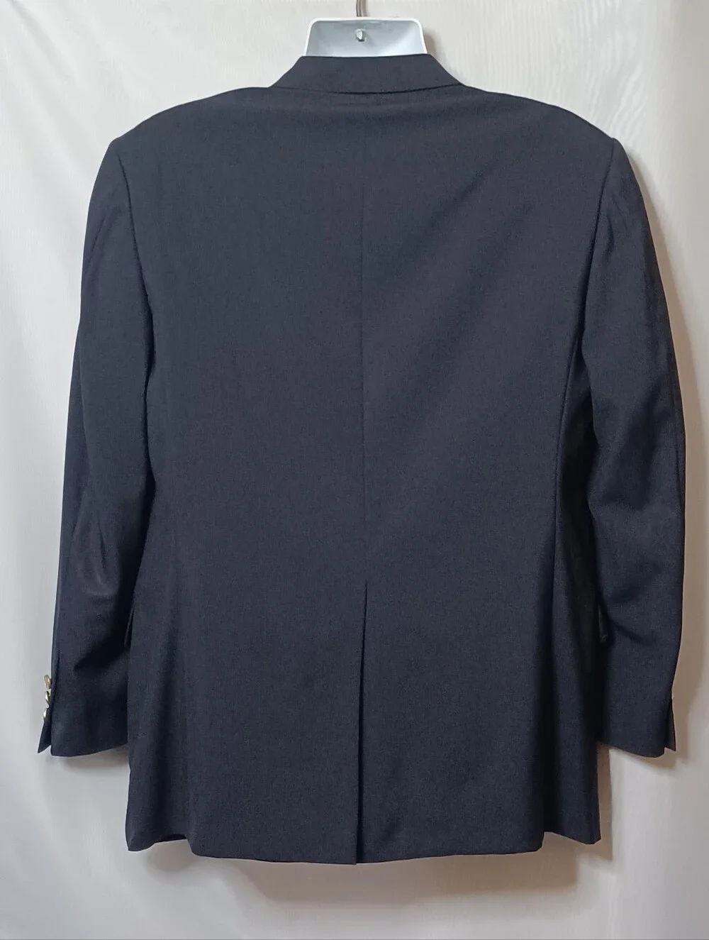 Bobby Jones Men's Wool Suit Jacket With Gold Tone Decorative Golf Buttons. 40S